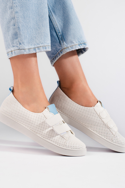 Sapatos femininos na cor branca y