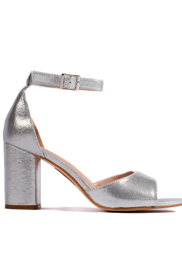 sandálias de salto alto