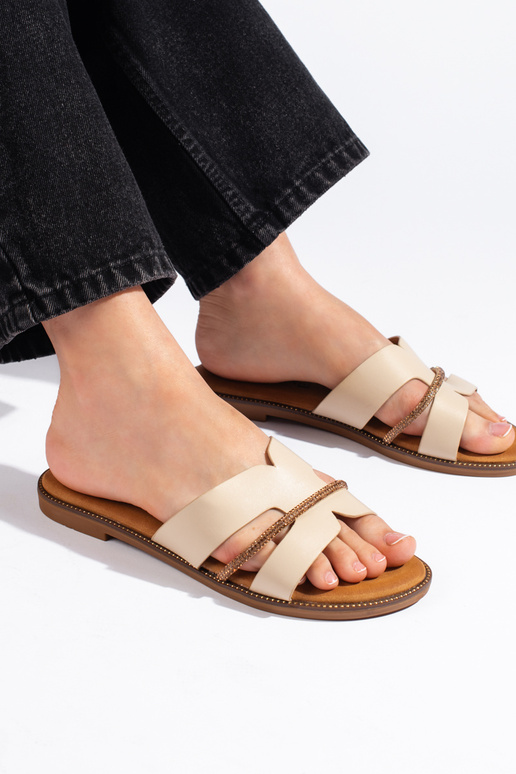 Chinelos bege estilo elegante