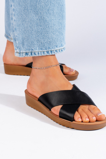 chinelos pretos com plataforma 2