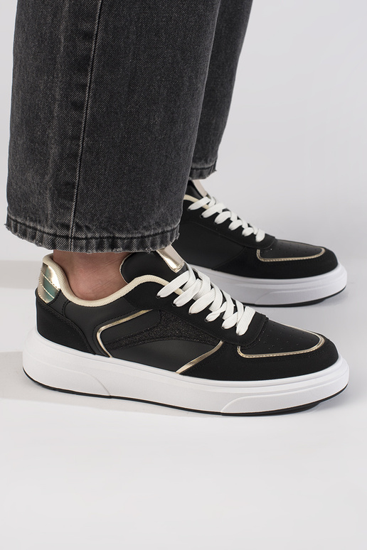 Sapatos femininos de lazer na cor preta