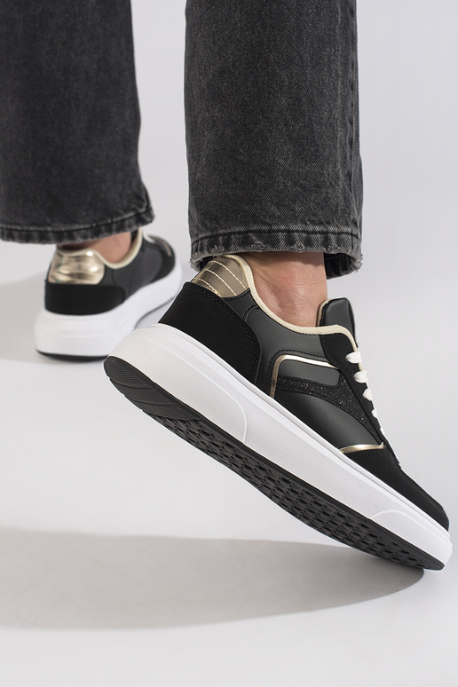 Sapatos femininos de lazer na cor preta