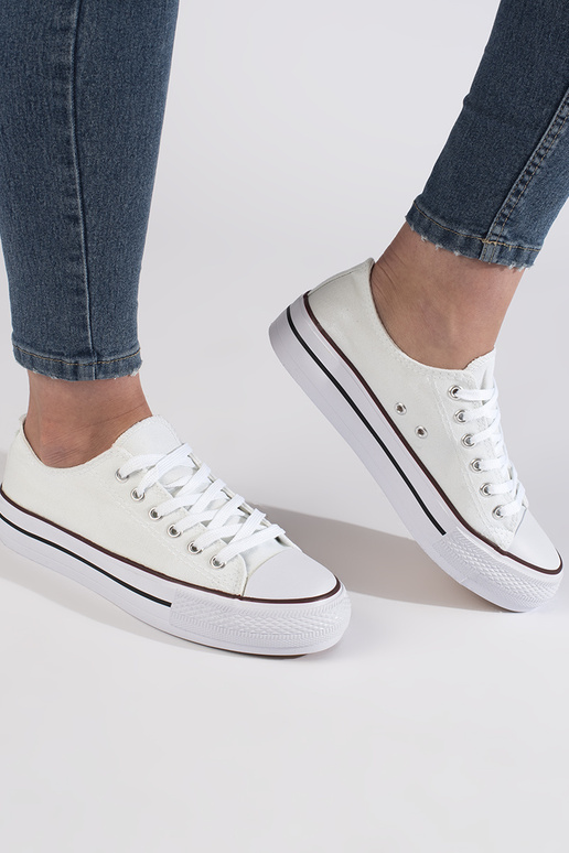 Tênis feminino modelo clássico branco... Tênis feminino modelo clássico branco...