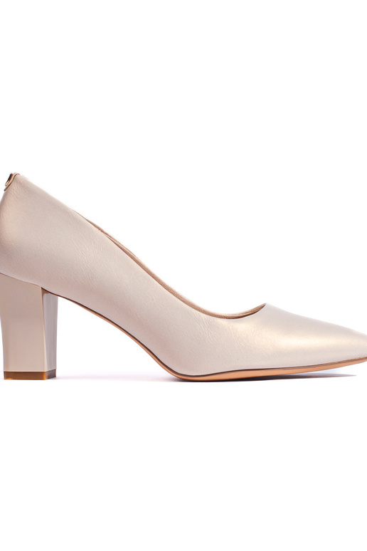 Estilo elegante de salto alto bege no...