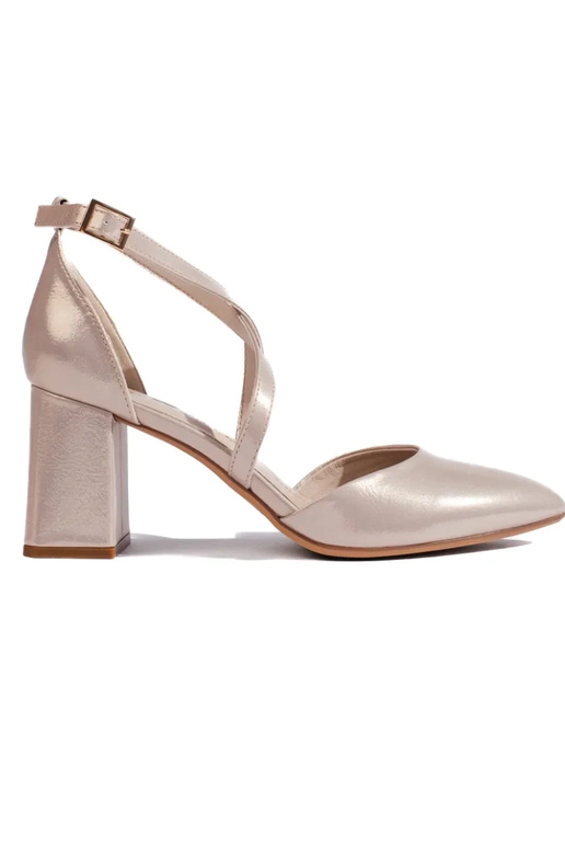 salto alto dourado de Sergio Leone