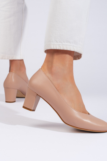 Elegantes saltos altos bege 2