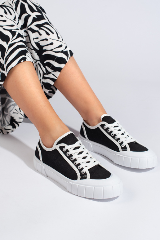 Sapatos femininos negros Sapatos femininos negros