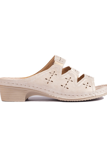 com elementos vazados...