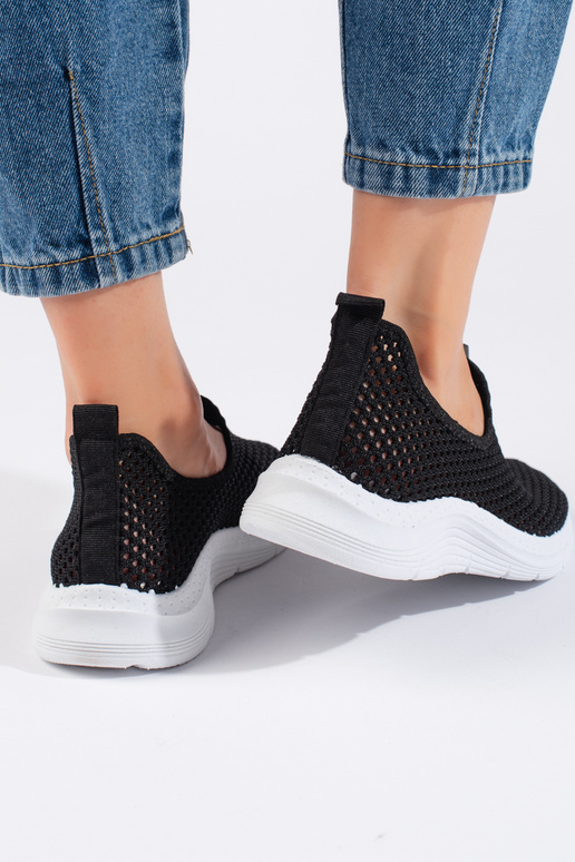 calçados esportivos pretos com... calçados esportivos pretos com...