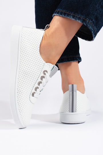 com elementos perfurados,... 2