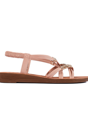 sandálias brancas com...