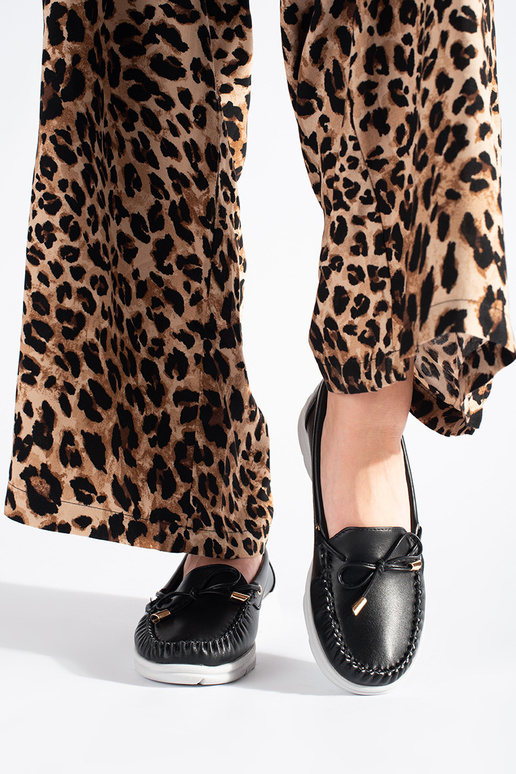 Mocassins pretos com plataforma