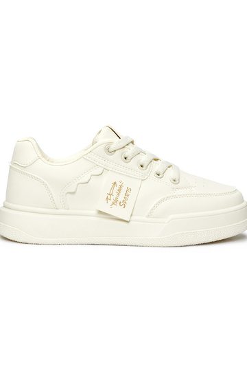sapatos modelo tênis bege