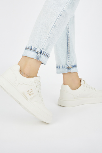 sapatos modelo tênis bege 2