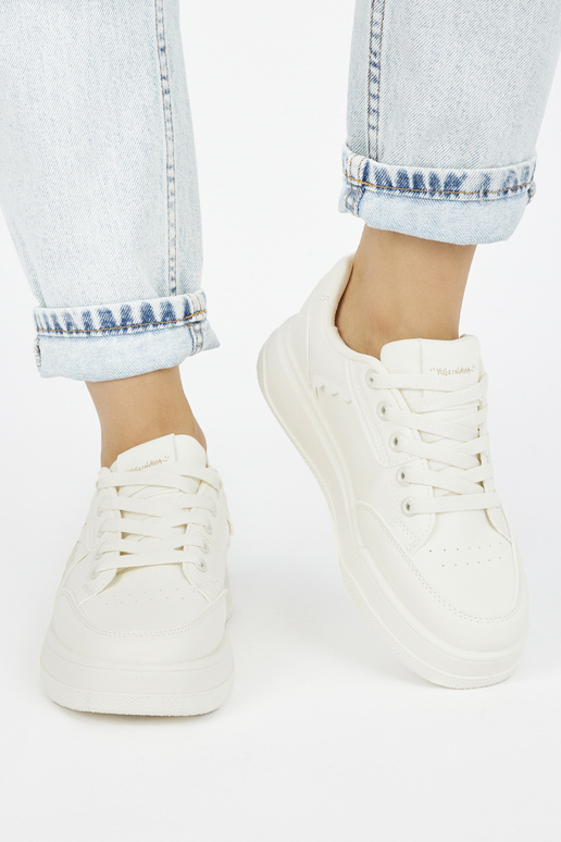 sapatos modelo tênis bege sapatos modelo tênis bege