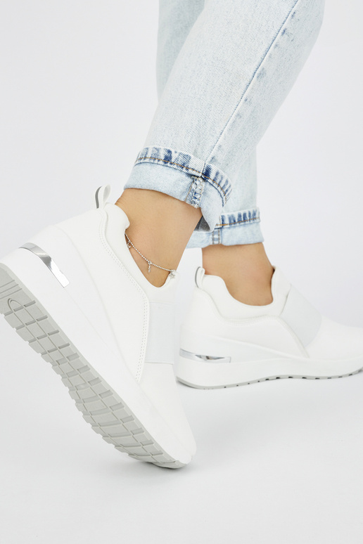 modelo de tênis branco sapatos em cunha modelo de tênis branco sapatos em cunha