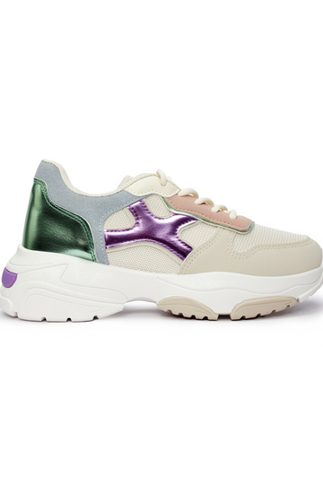 Sapatos casuais femininos...