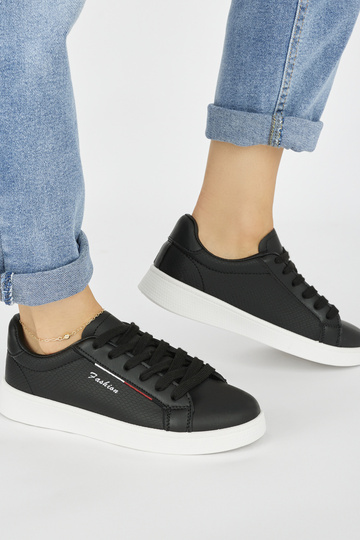 sapatos esportivos... 2