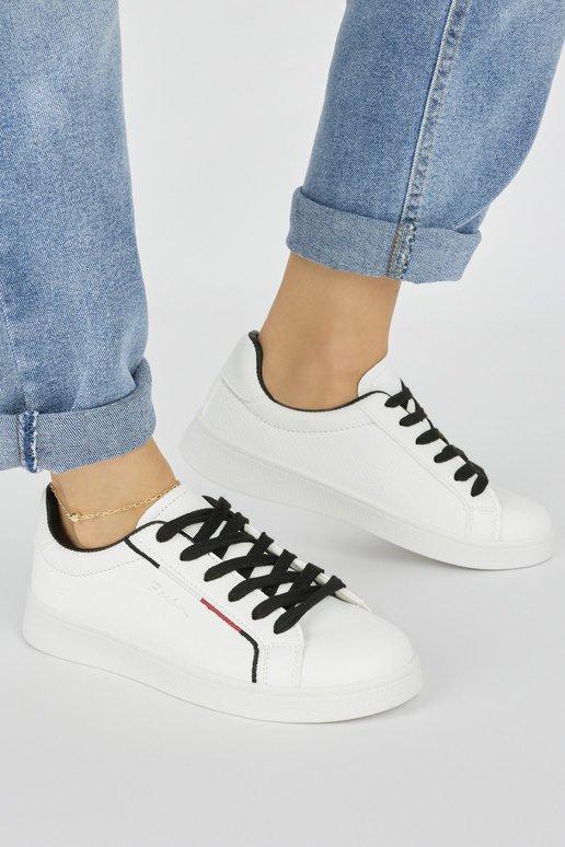 calçados esportivos femininos brancos