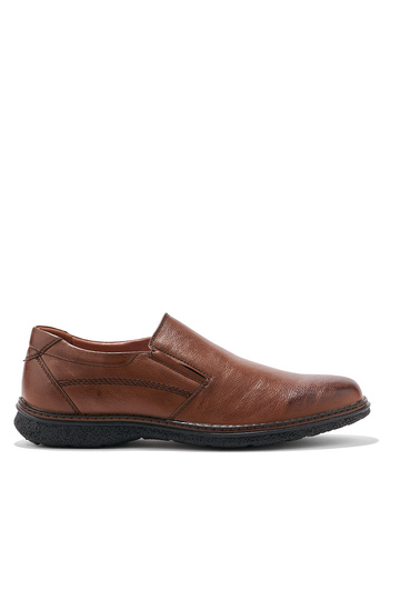 Sapatos masculinos marrons