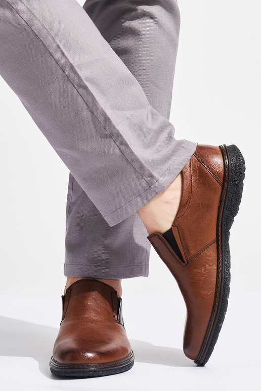 Sapatos masculinos marrons