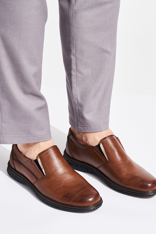 Sapatos masculinos marrons