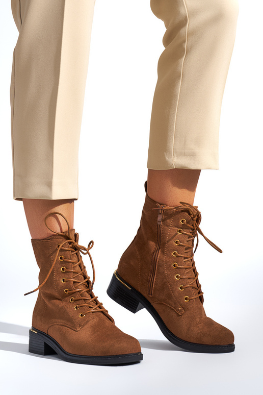 sapatos femininos marrons com salto...