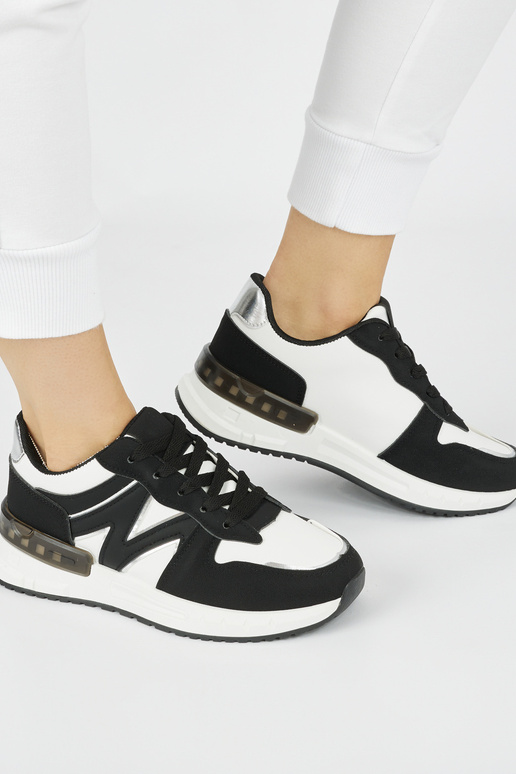 tênis preto confortável modelo sapatos