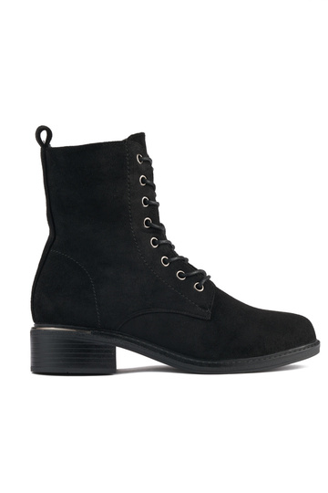 sapatos femininos pretos...