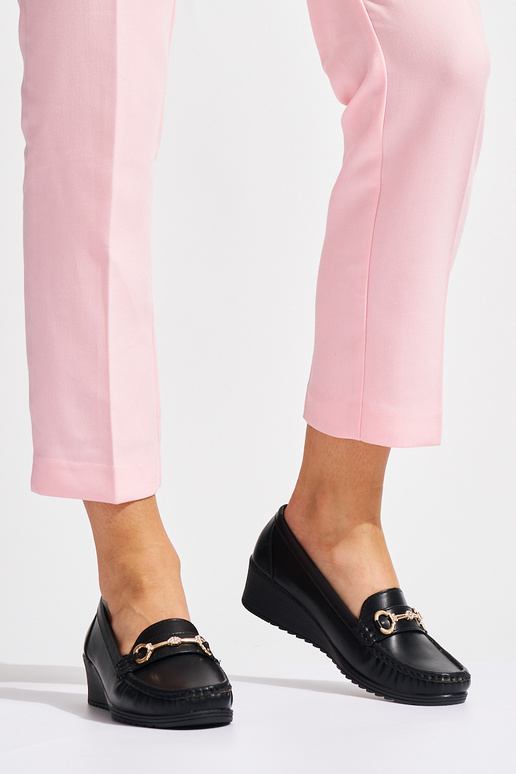 mocassins femininos negros em cunha...