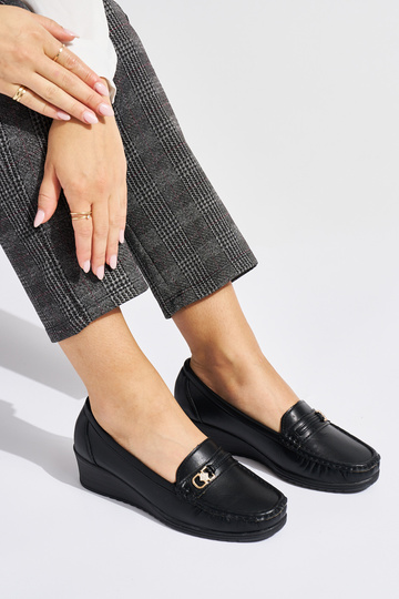 mocassins femininos negros... 2