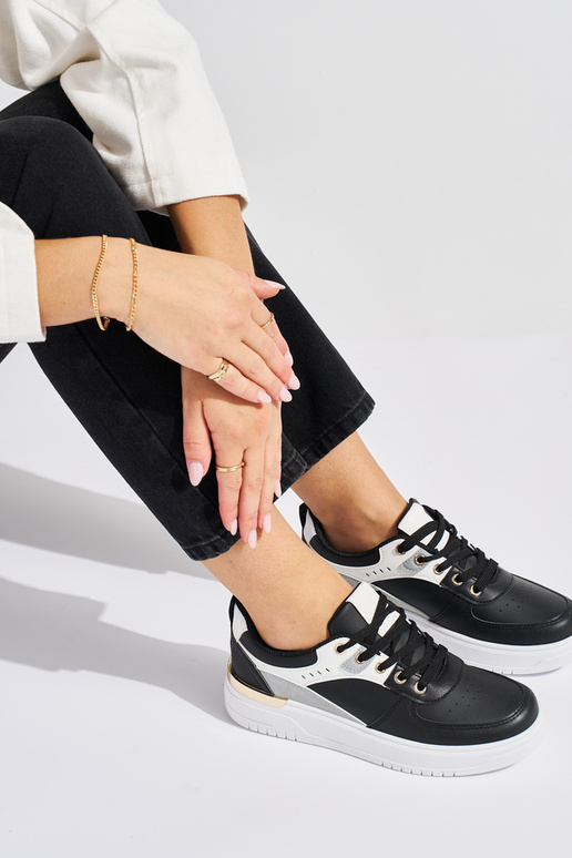 calçados esportivos pretos com...