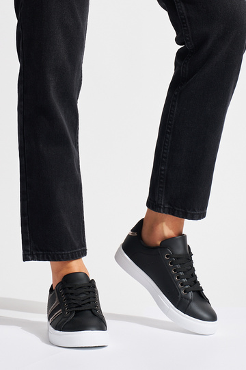 sapatos esportivos... 2