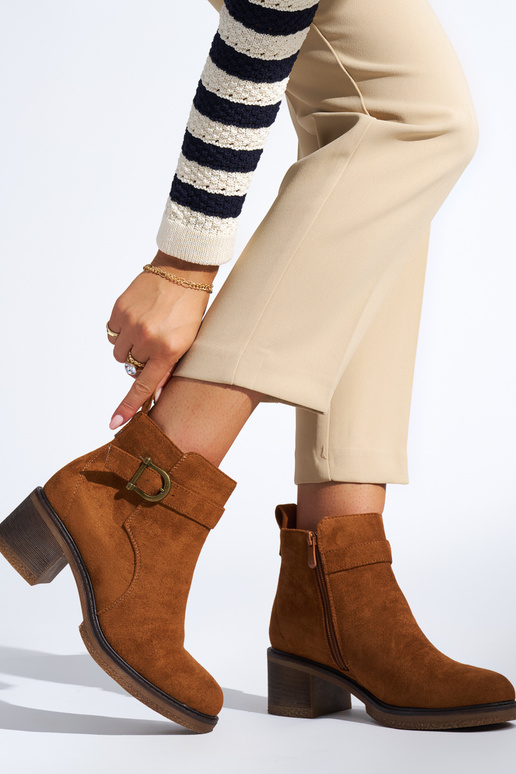 sapatos femininos marrons