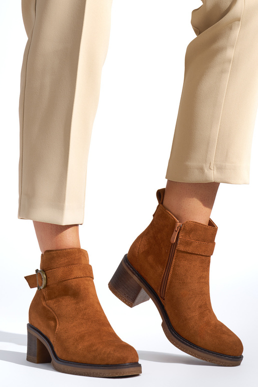 sapatos femininos marrons