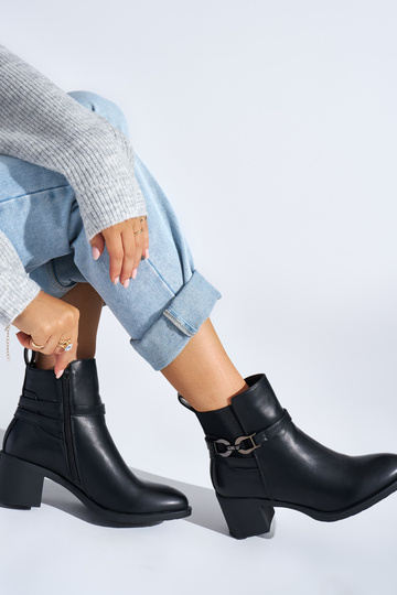 sapatos femininos pretos... 2