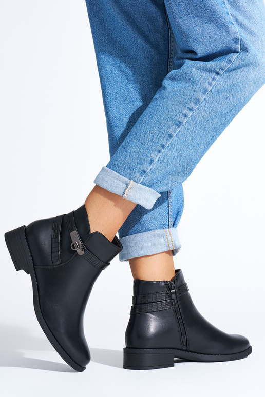 sapatos femininos pretos com salto baixo