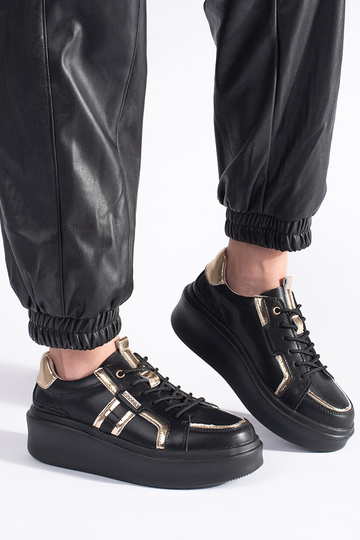 Modelo de tênis de couro... 2