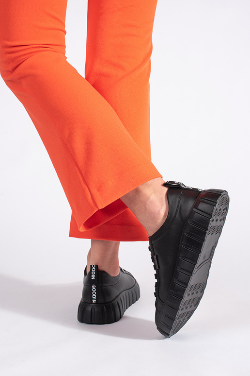 botins de couro preto com plataforma