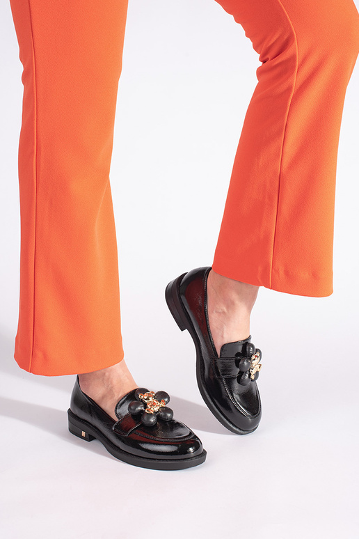 mocassins femininos lacados pretos... mocassins femininos lacados pretos...