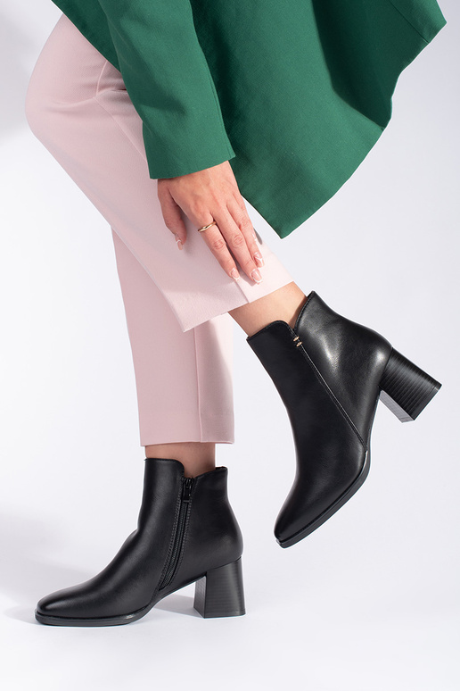 sapatos femininos pretos de salto alto