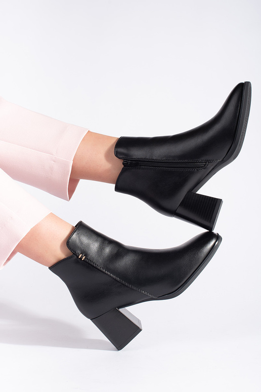 sapatos femininos pretos de salto alto