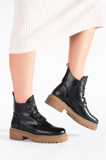 sapatos pretos com cadarço... 2