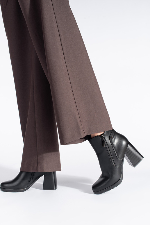 sapatos femininos pretos com salto...