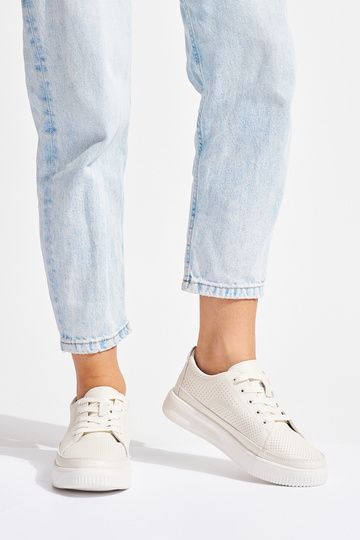 Sapatos de couro perfurados... 2