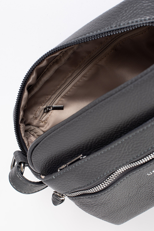 Pequeno cinza bolsa elegante no ombro