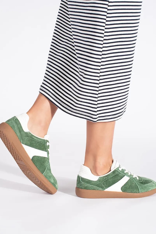 Pele zielono cor branca À modalo de...