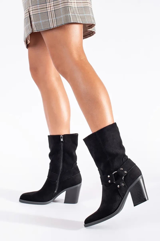 de camurça cor preta botas