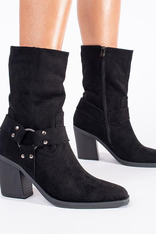 de camurça cor preta botas