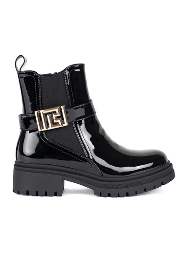 com efeito verniz cor preta...